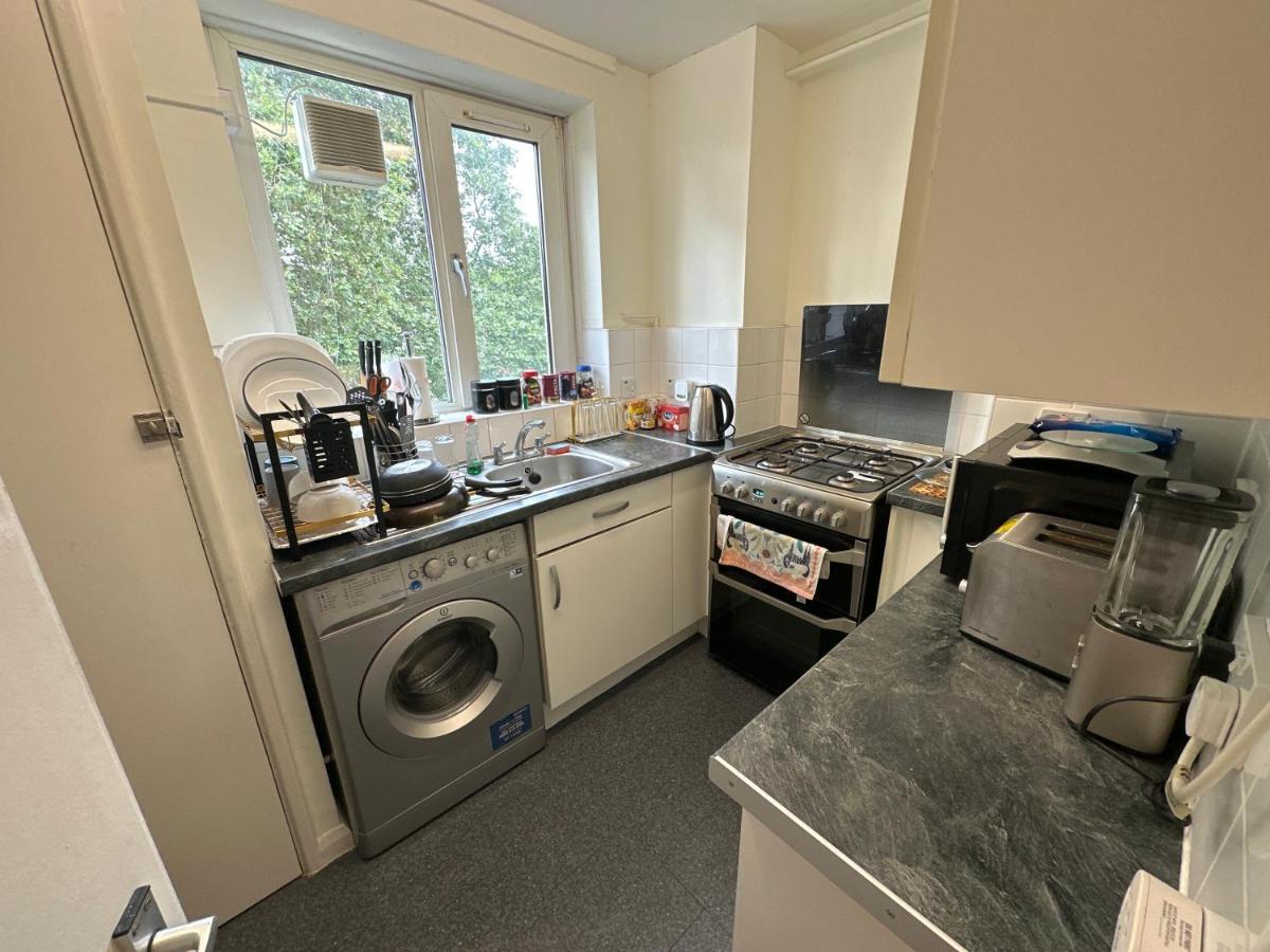Cozy Room In Shared Home Near Canary Wharf London Exterior foto
